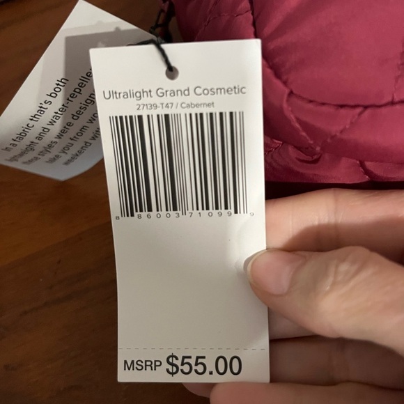 NWT Vera Bradley Ultralight Grand cosmetic case CABERNET - Picture 9 of 13